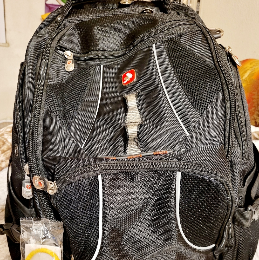 🌻SALE🌻BNWOT WAGNER EMERGENCY BACKPACK  (EMPTY)